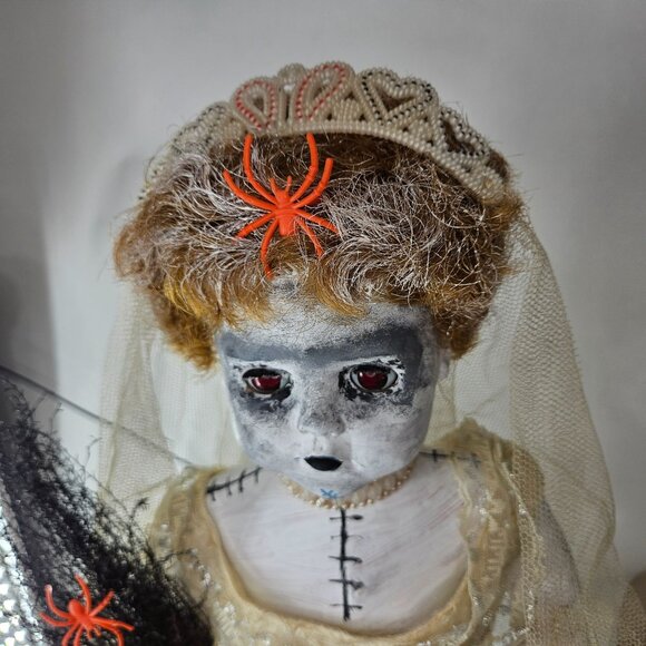 Haunted Scary Girl Bride Porcelain Doll Spooky Artist Hand Painted OOAK 28" - Picture 7 of 14